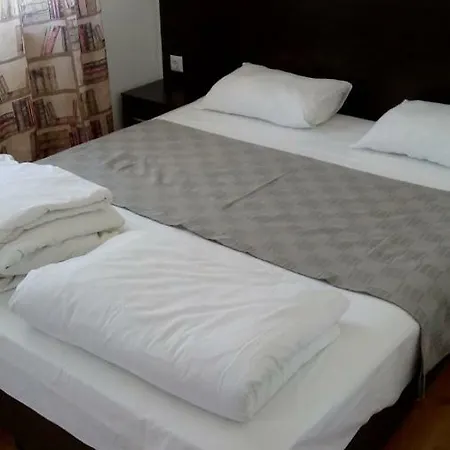 Apart-hotel Maria 4*