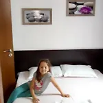 Maria